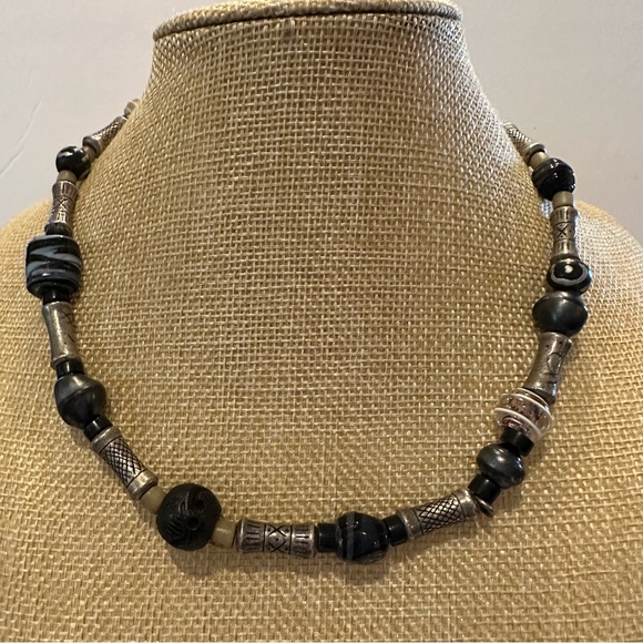 Chico’s Necklace “Bali” style w/ silver, black, tan stone & glass bead chain - Picture 4 of 10